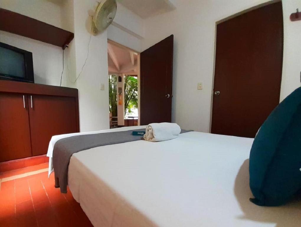 Hotel Mar Azul Neiva Неива Екстериор снимка